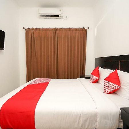 Oyo 969 Penginapan Darma I Surabaya Exterior photo