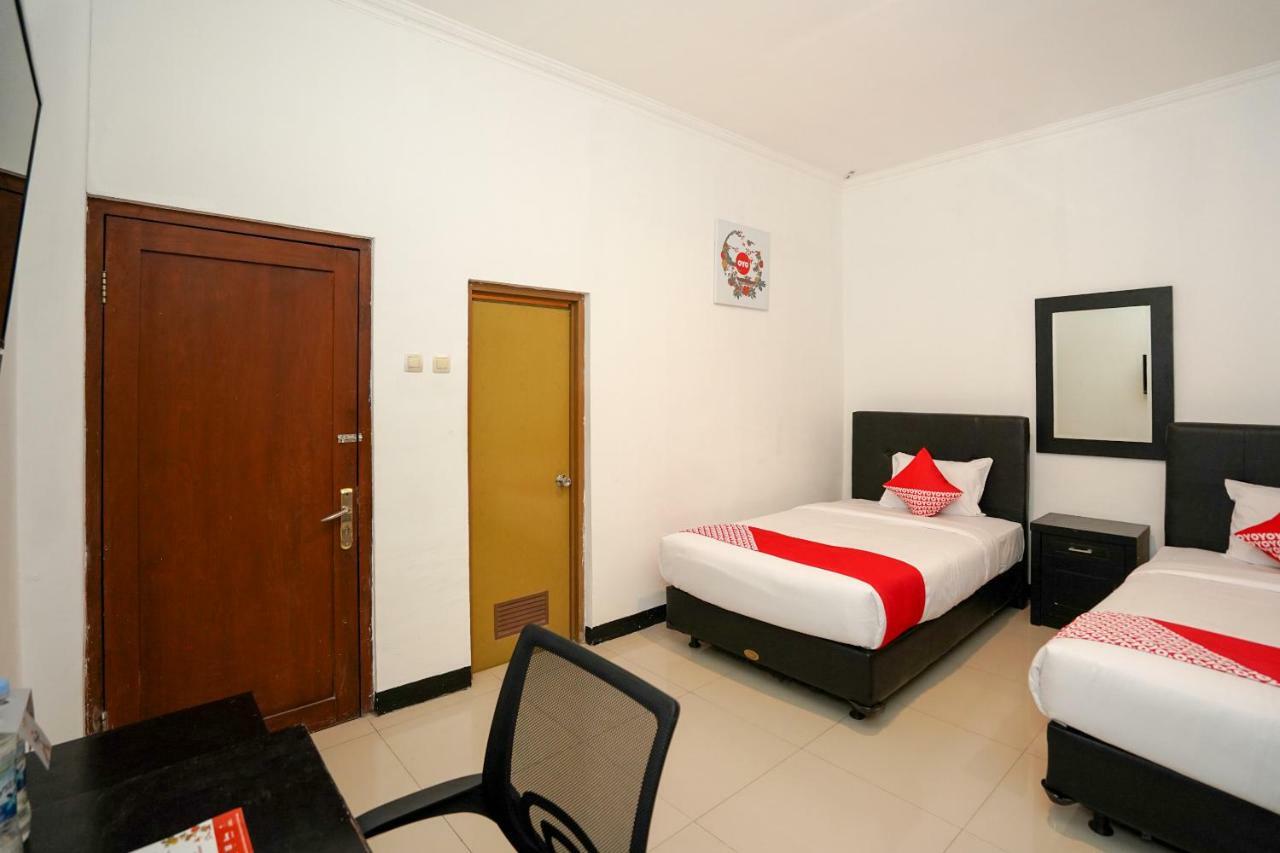 Oyo 969 Penginapan Darma I Surabaya Exterior photo